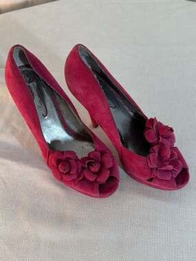 Fabulous Fuschia Rose Heels 7.5 Poetic License